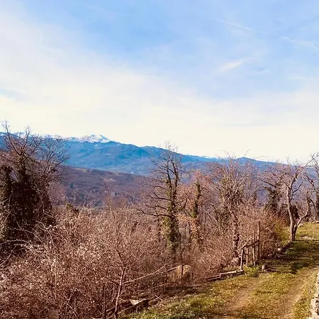 Apartment Alloggio In Vetta Alla Montagna *